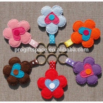 hot 2018 best selling laser cut new product decorative custom handmade fabric felt 3d keychain